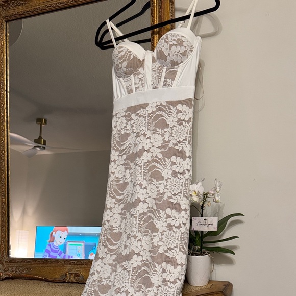 JLUXLABEL White and Cream Lace Midi Dress - Picture 1 of 6